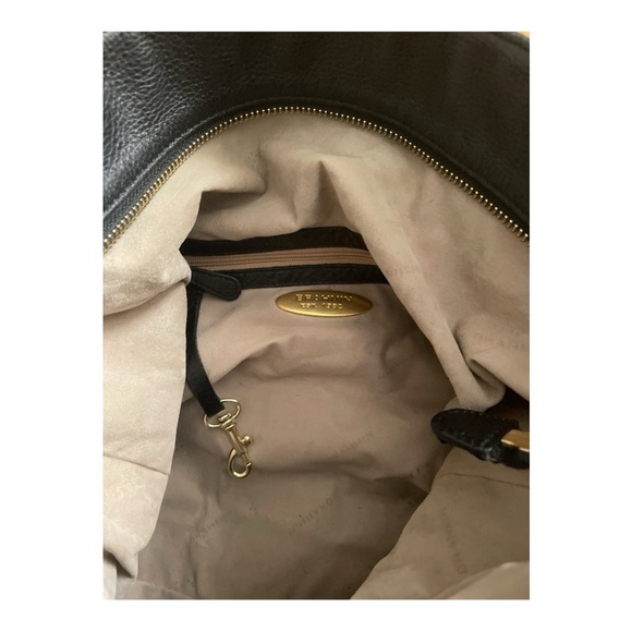 Sleek Brahmin Black Leather Hobo Bag with Slouchy Design - Picture 7 of 8